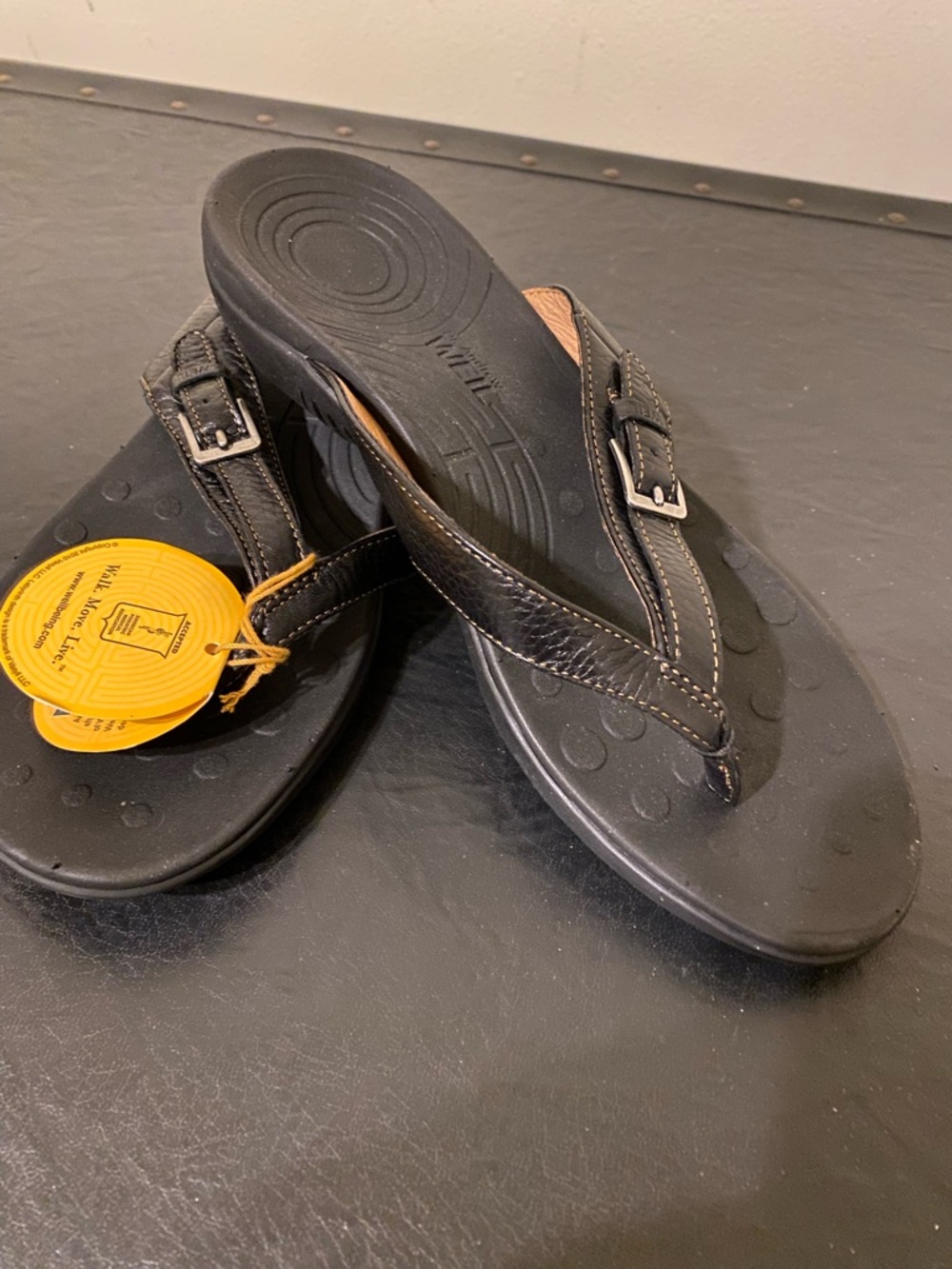 Dr. Andrew Weil Clam & Clarity Black Leather Women's Thong Sandals with Buckle - Picture 11 of 13